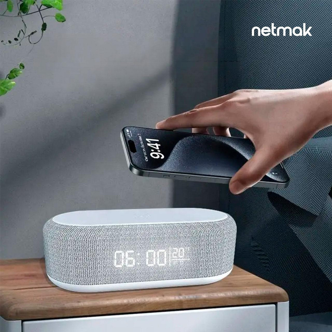 Reloj Despertador Con Parlante + Carga Inalambrica 15w Rd12 Netmak - Imagen 2